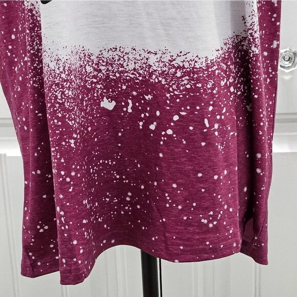 🥎Softball Mom T-Shirt in burgundy. NWOT, Size XXL🥎 - Picture 3 of 8